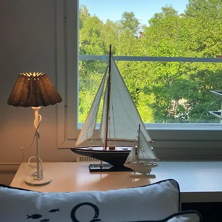 Beautiful With Sauna, Balcony Apartment *